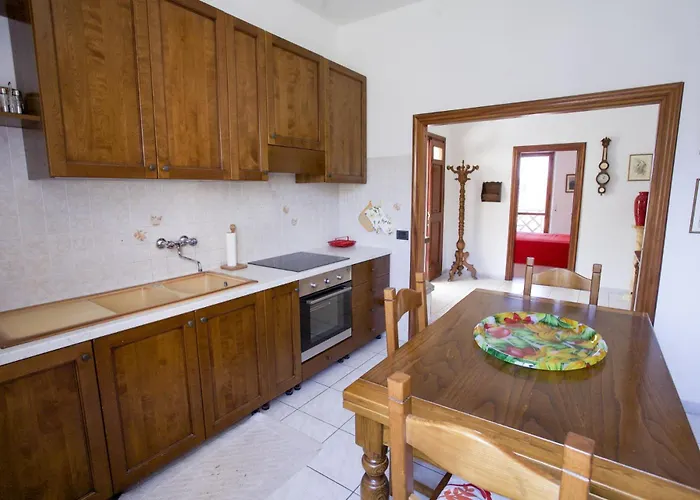 Leo In Zona Residenziale Vicino A * Портоферрайо